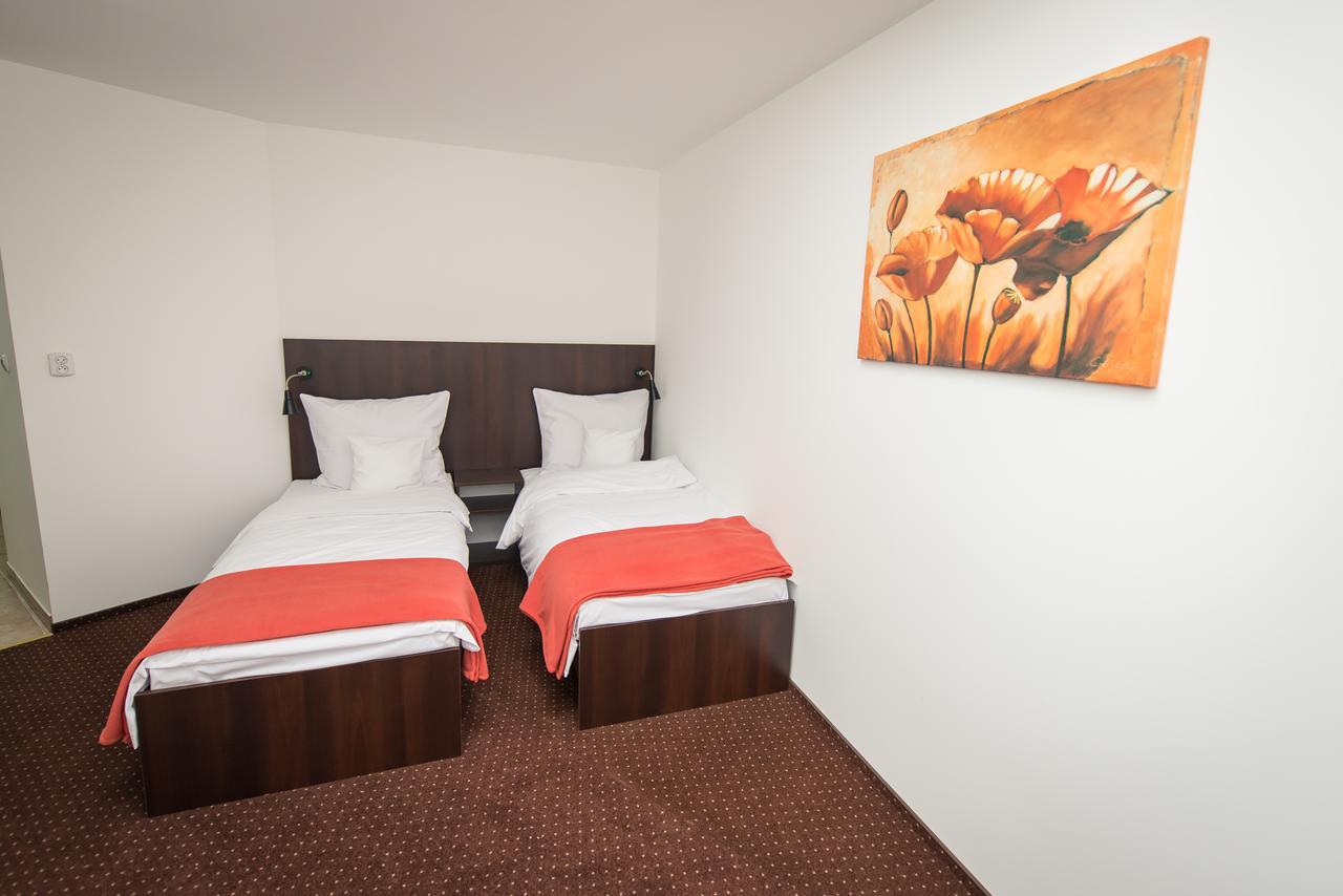 First Hotel Tczew Eksteriør billede