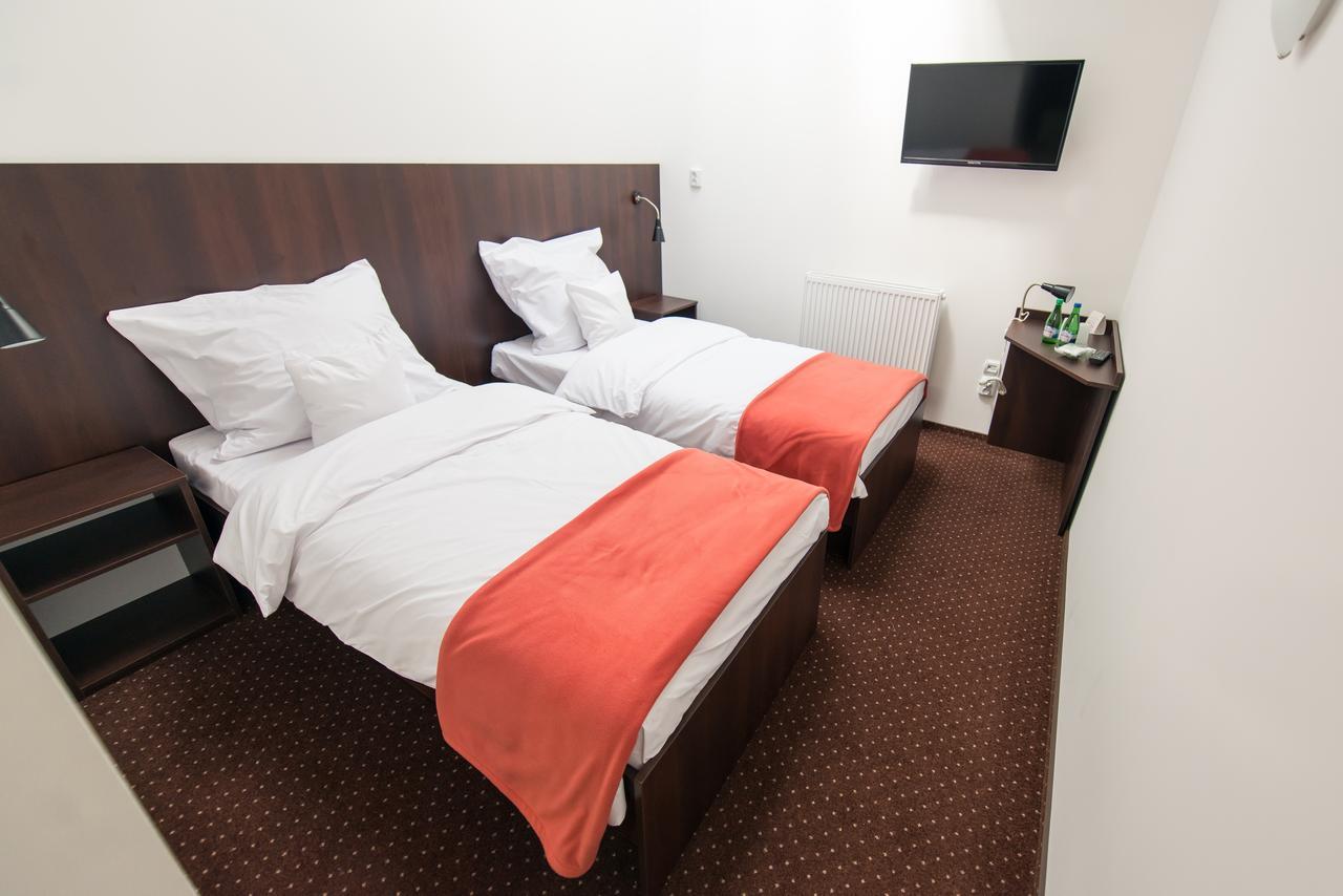 First Hotel Tczew Eksteriør billede