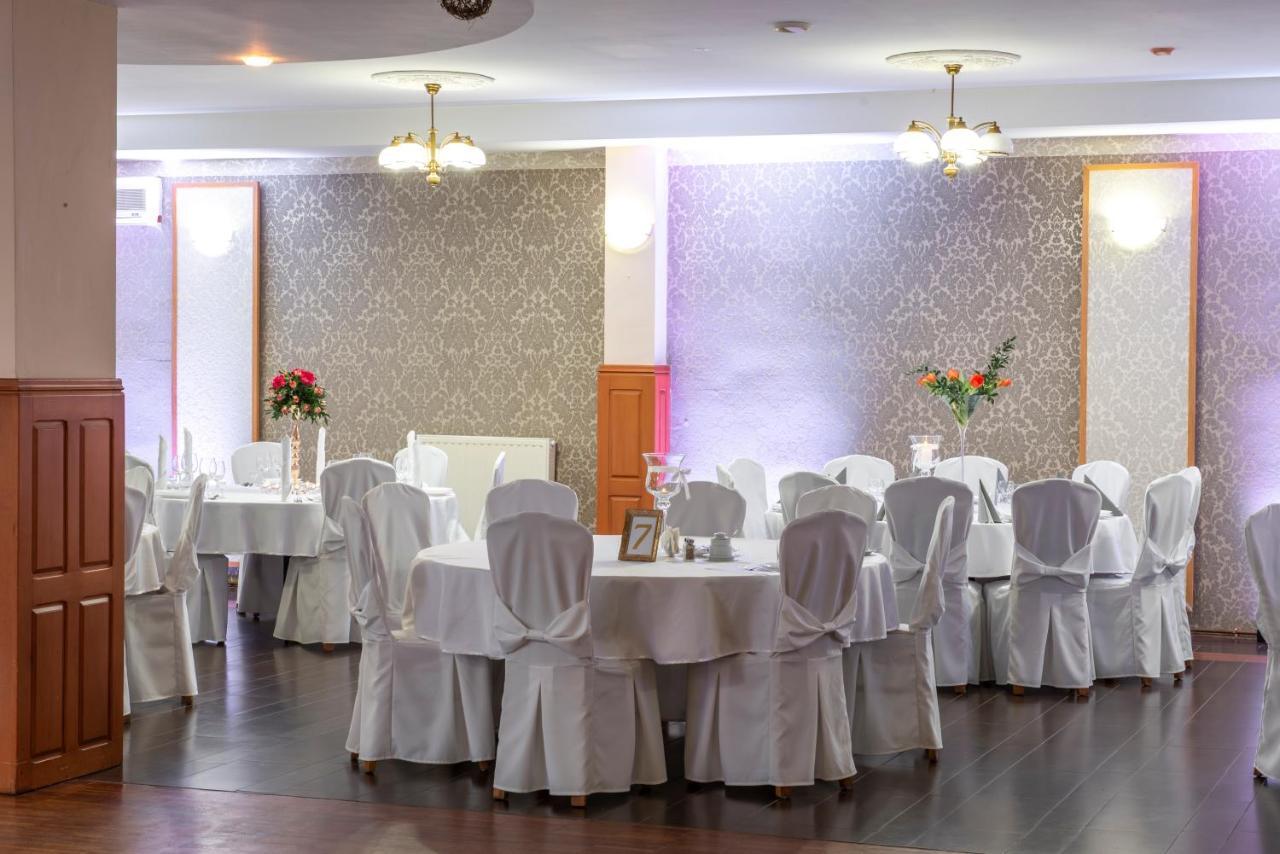 First Hotel Tczew Eksteriør billede